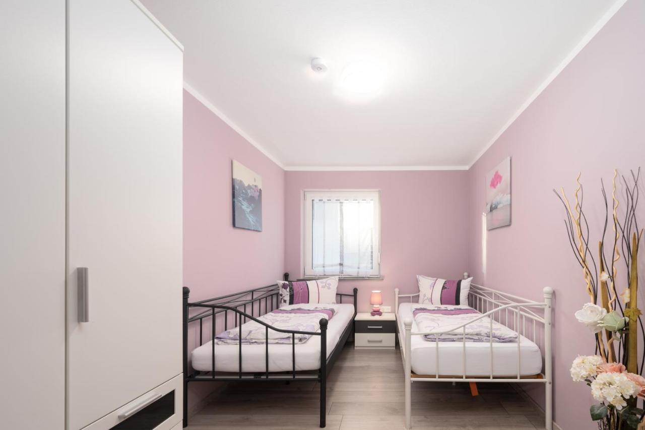 Familienfreundliche 3-Zimmer-Ferienwohnung Saal Extérieur photo
